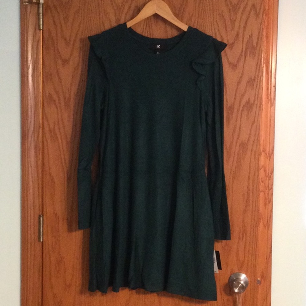 iZ Byer Hunter Green Long Sleeve Dress w/ Side Pockets & Ruffled Shoulder​
